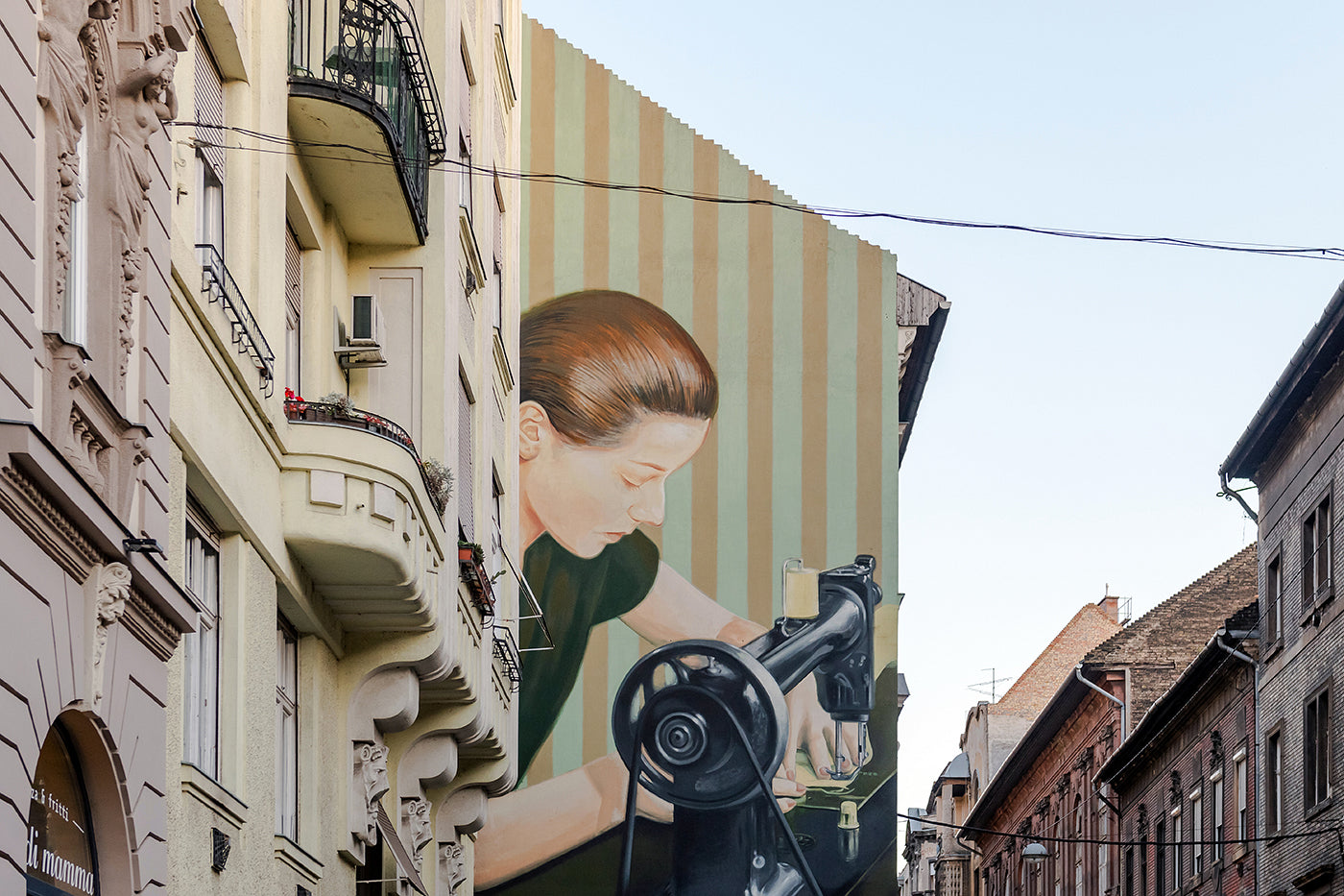 Mural on Akácfa Street #492
