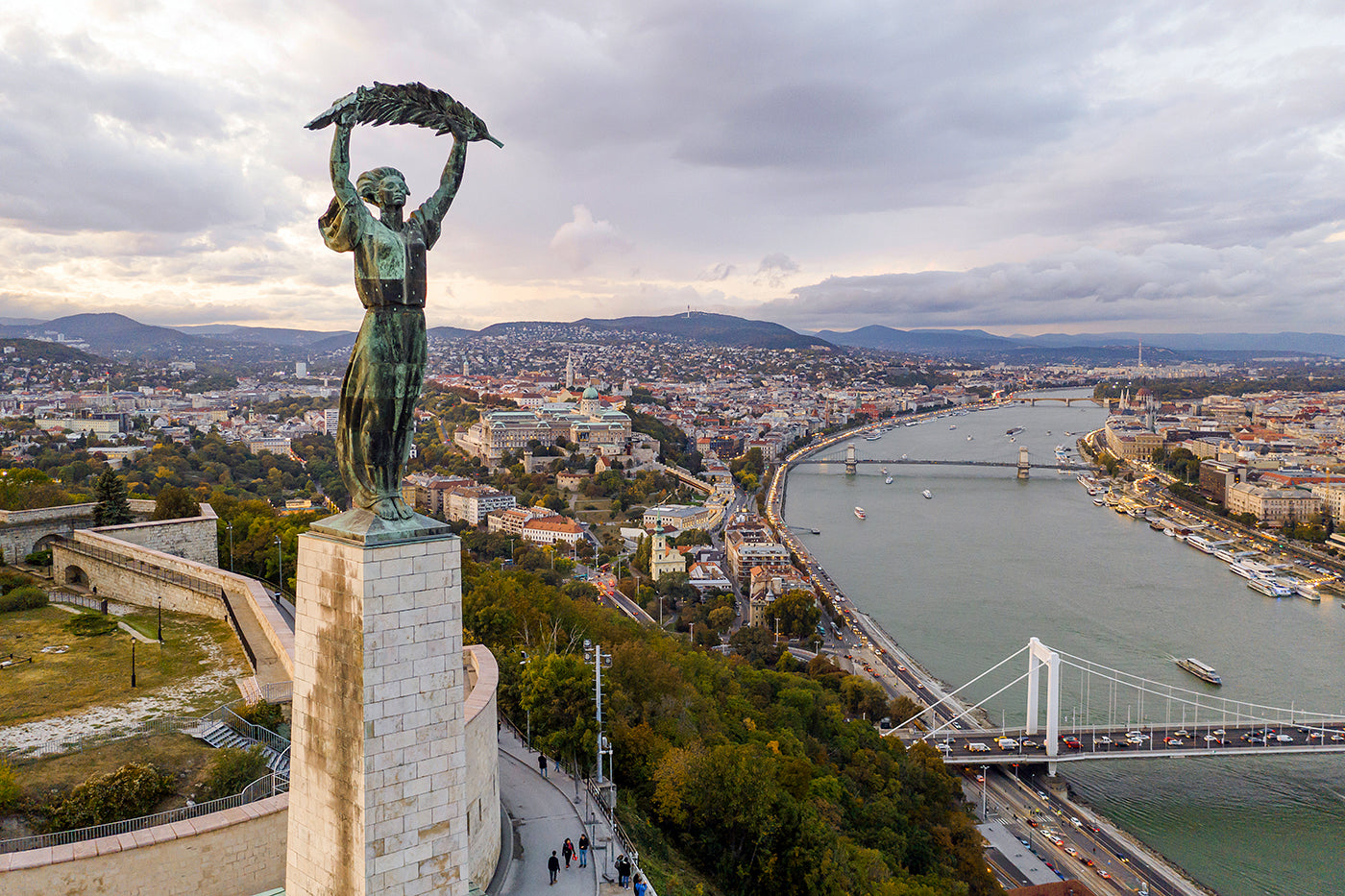 Statue of Liberty and Budapest skyline with drone #709