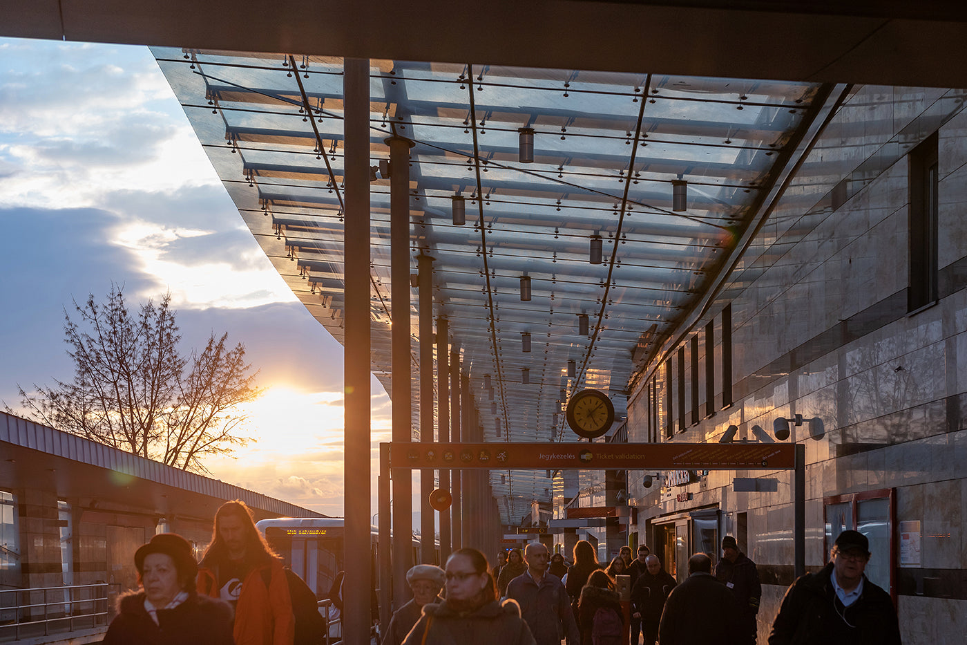 Őrs vezér tere metro station at sunset #769