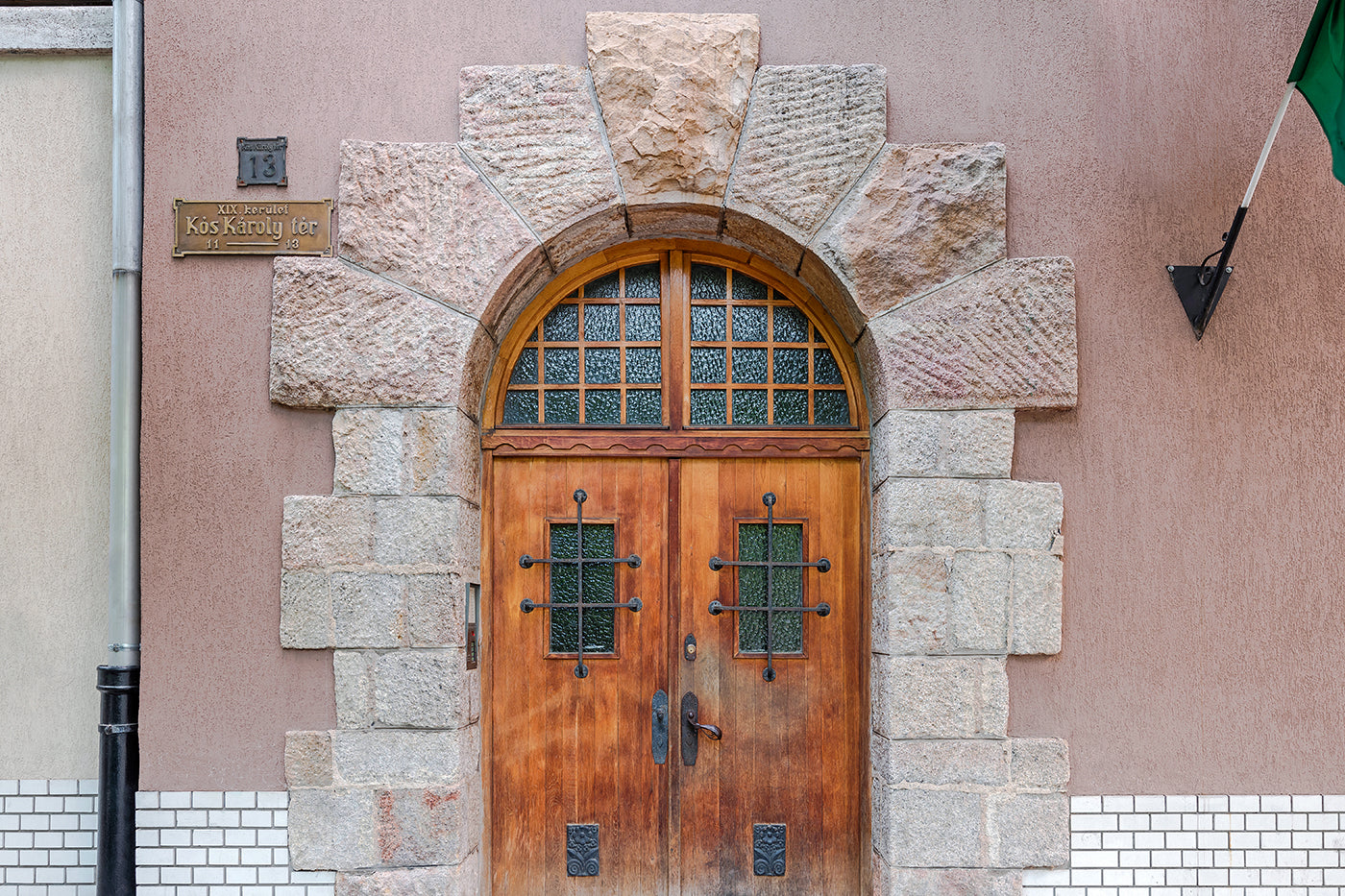 Gate on Kós Károly Square #953