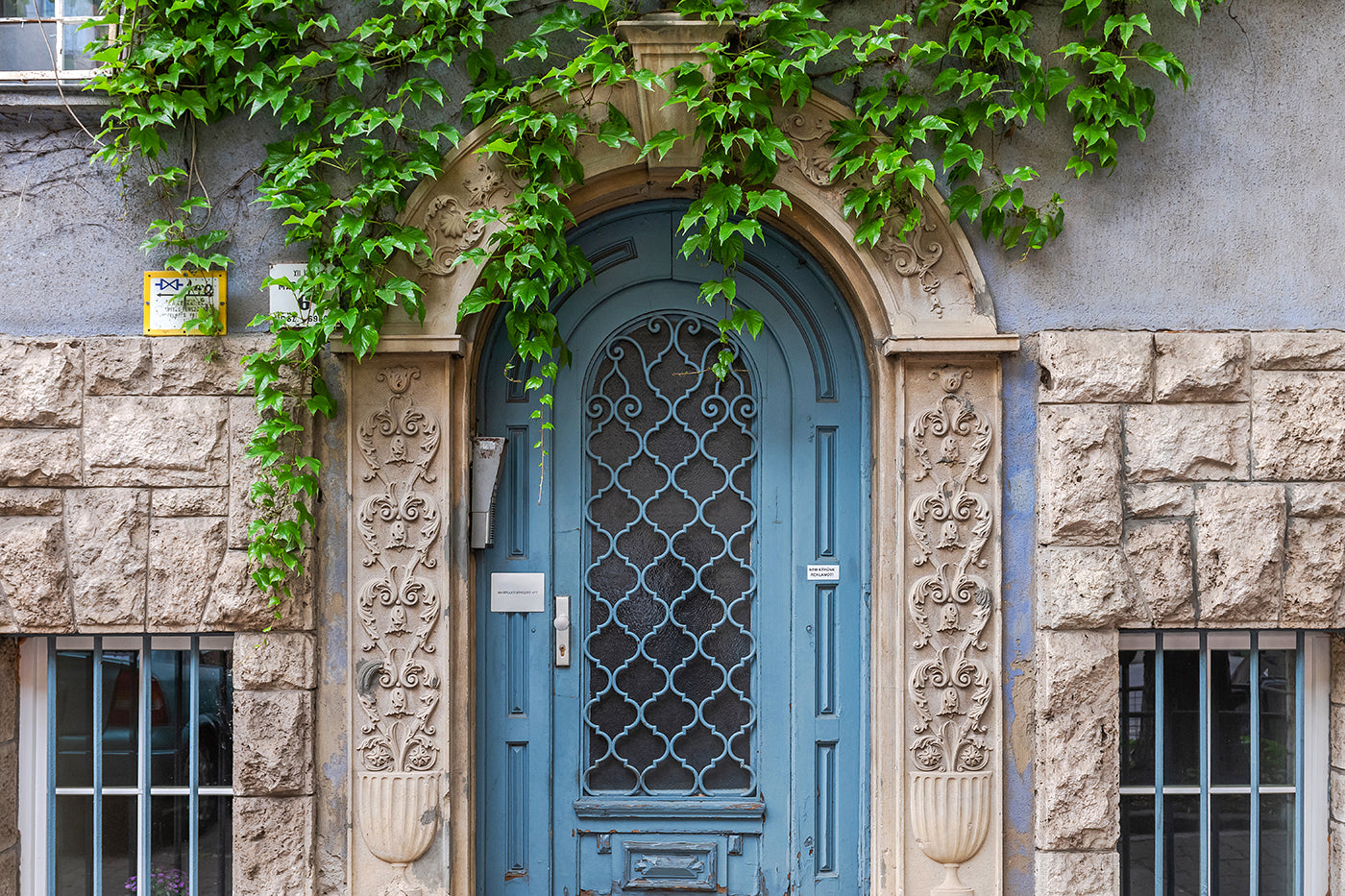Gate on Maros Street #963