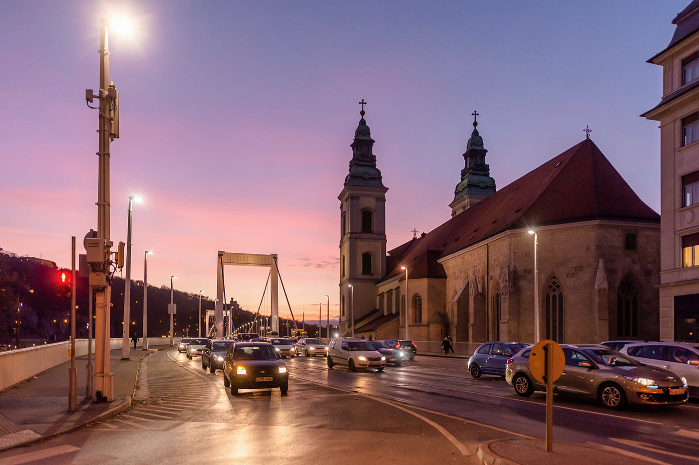 Erzsébet híd a Március 15. tér felől #1065