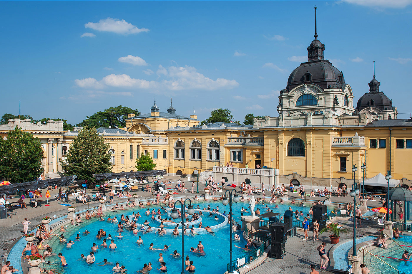 Széchenyi Bath during the day #1814