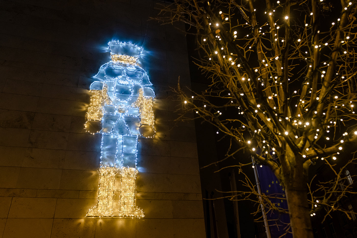 Christmas lights at the Erkel Theatre #1959