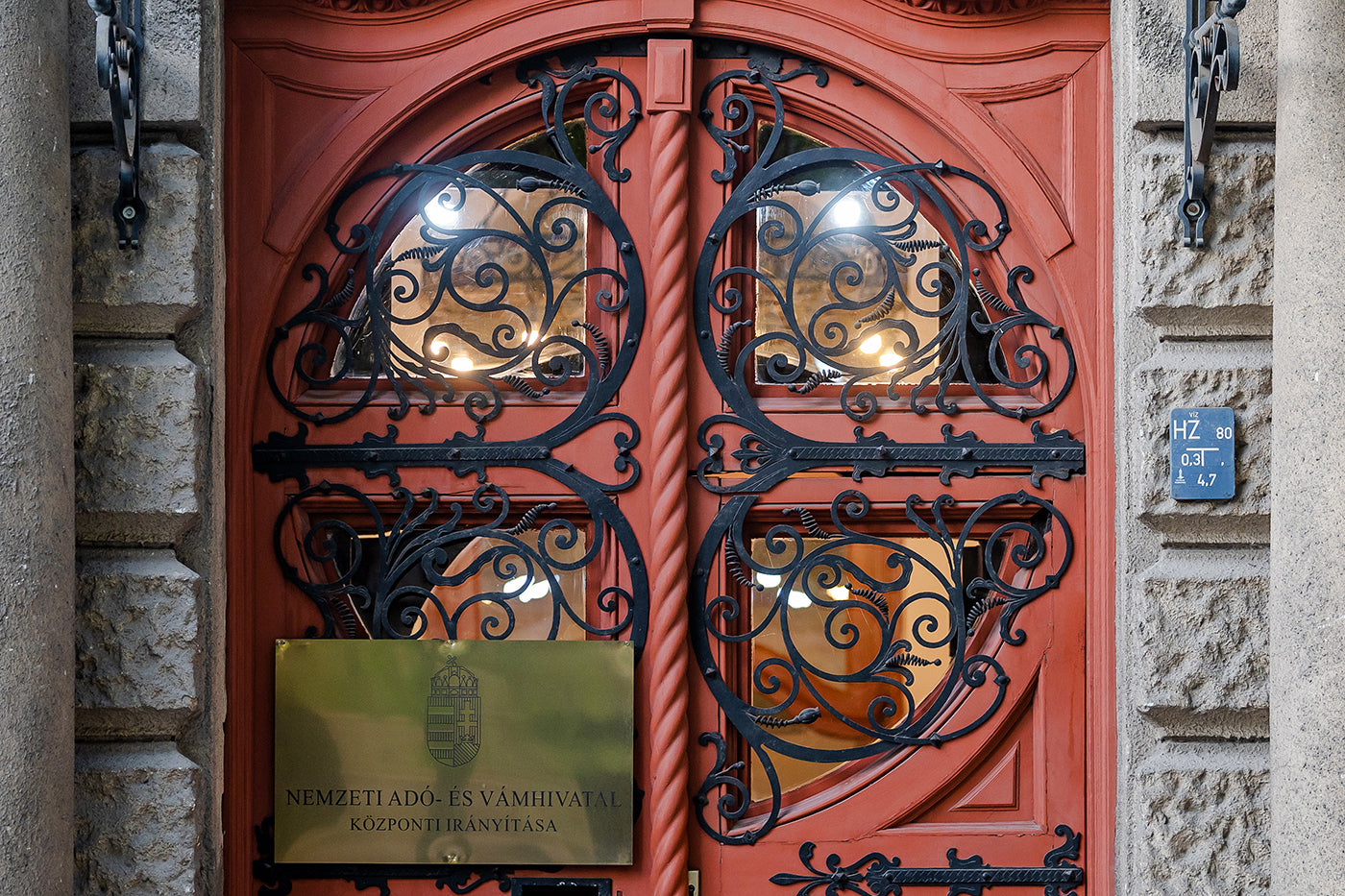 Gate at 16 Zoltán Street #2081