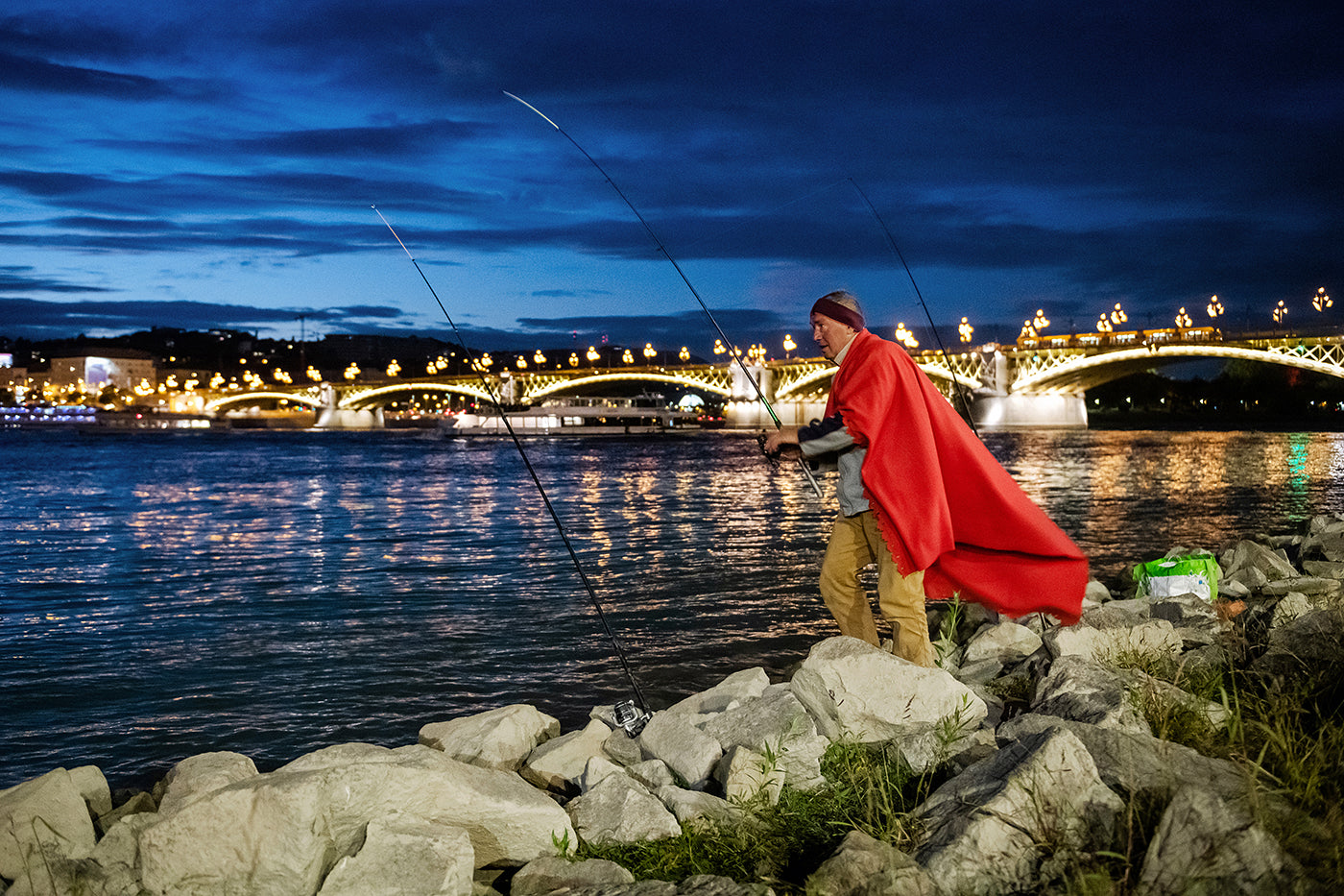Superman horgászik a Margit hídnál #2173