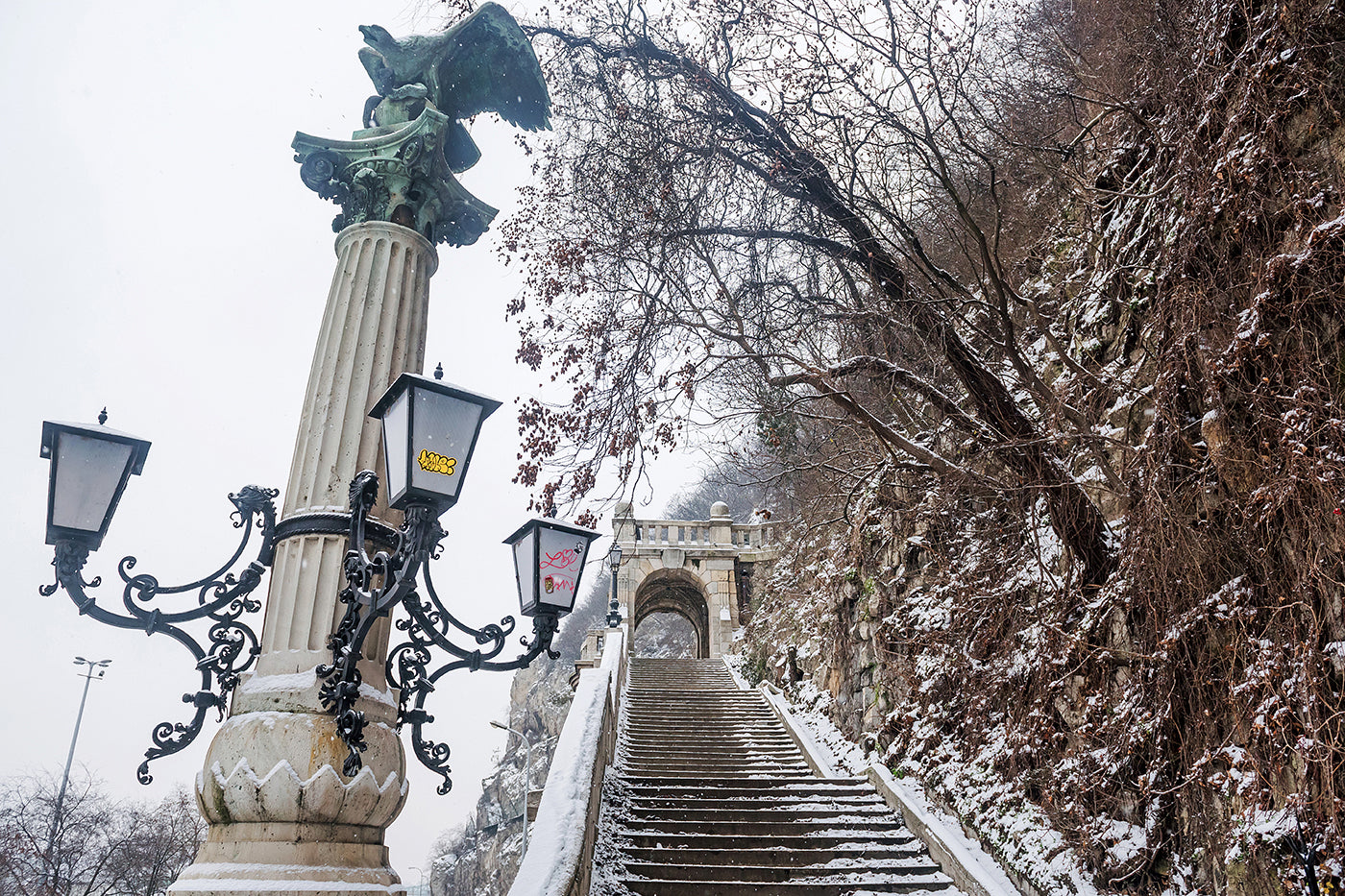 At the foot of Gellért Hill in winter #2208