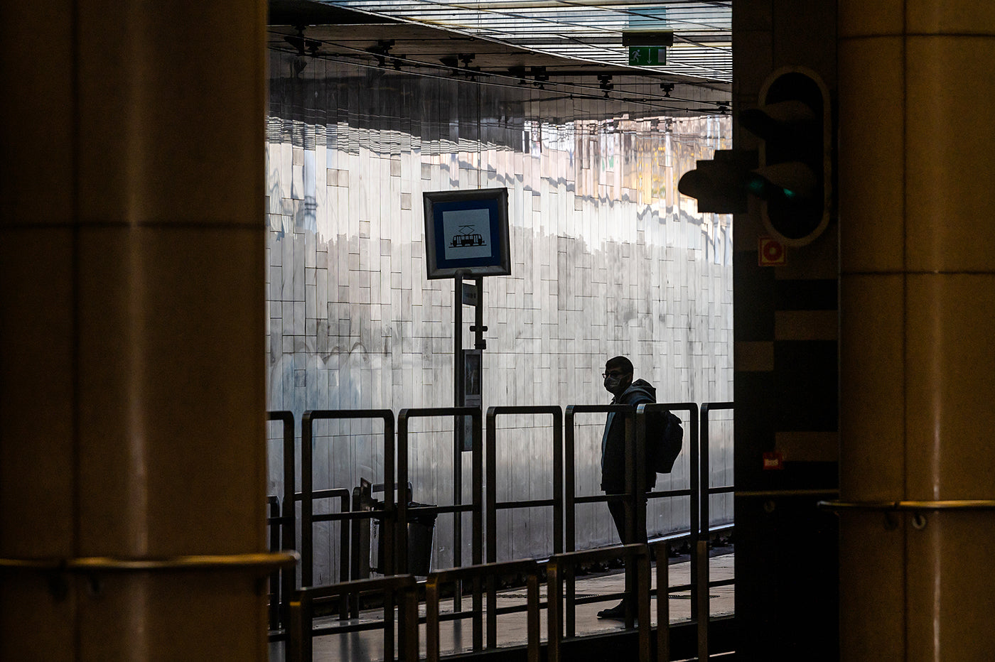 Fővám tér tram stop #2289