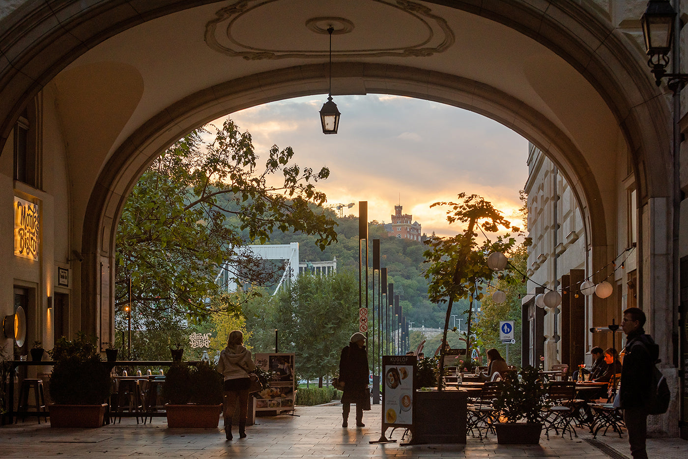 Március 15. tér a Piarista közből #2538