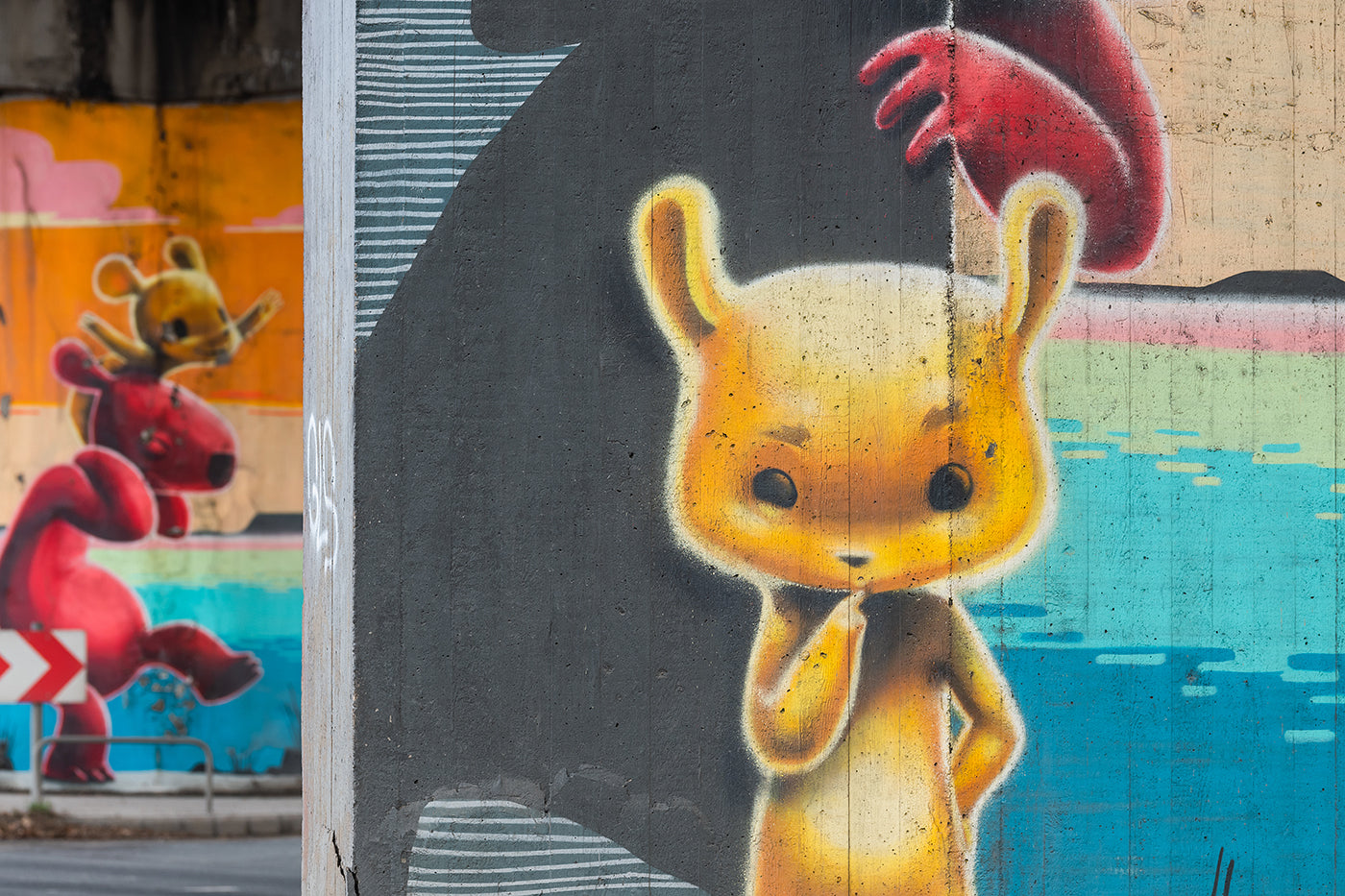 Street art at the BAH junction #2685