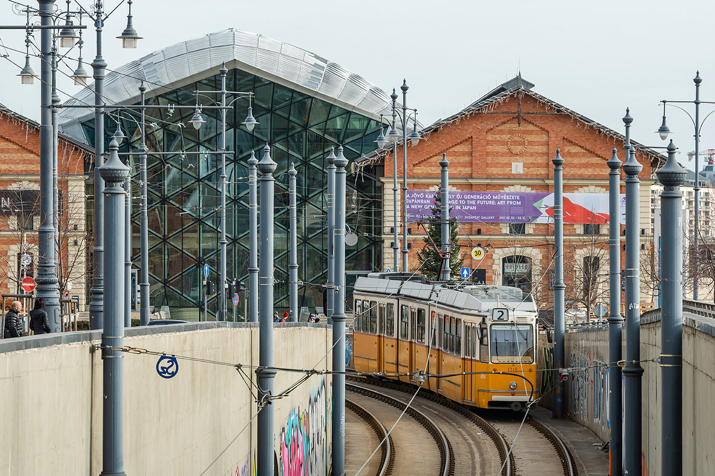 Tram 2 at Bálna #2812