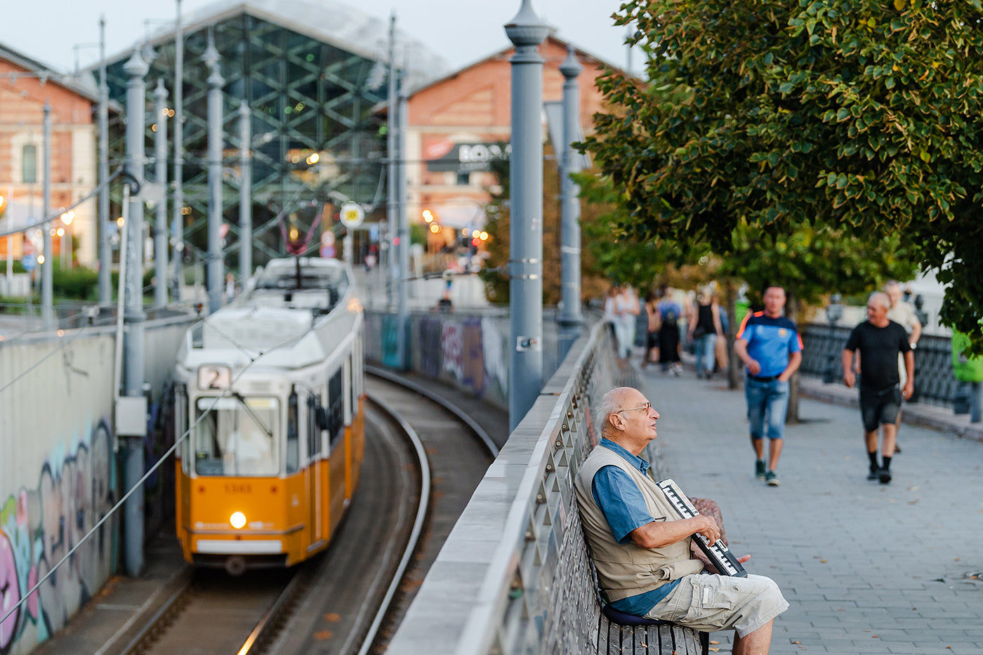 Life at Fővám Square #2839