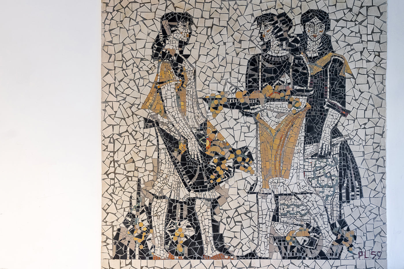 Mosaic in the Buda Arboretum #3318