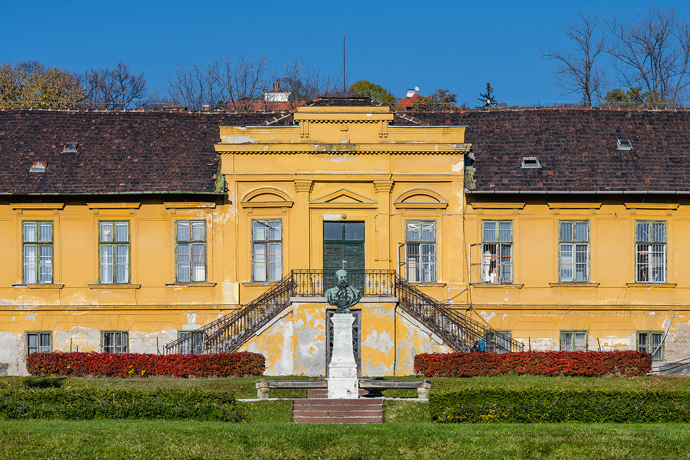 Buda Arboretum building #3324