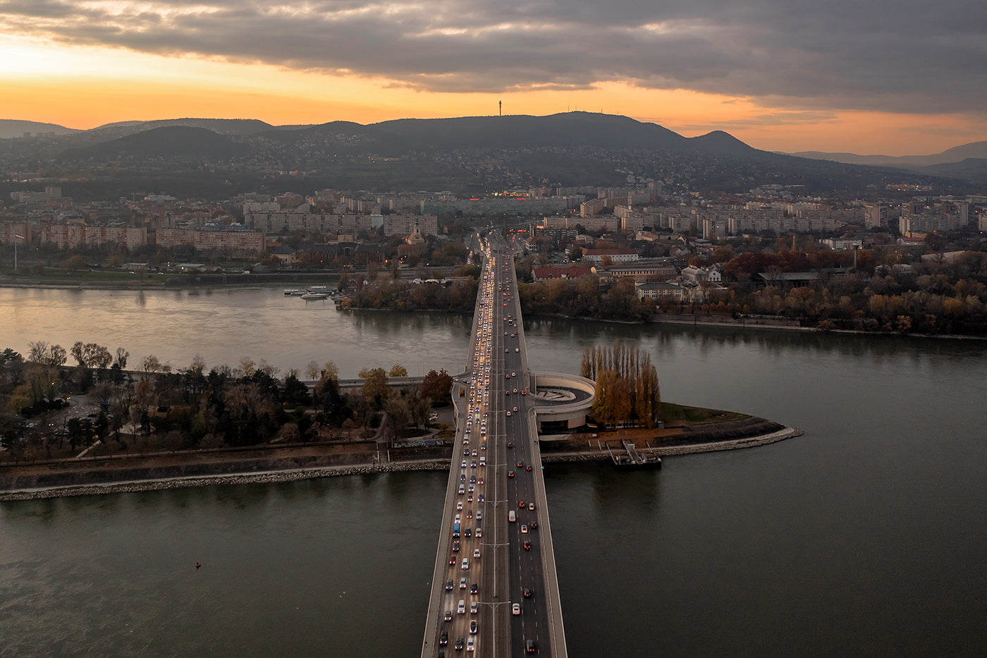 Árpád Bridge from above in autumn #3463