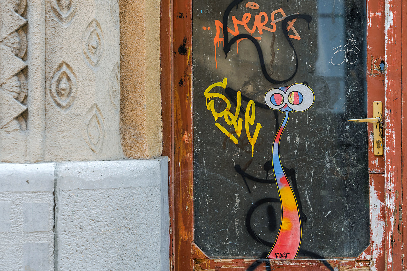 Street art a Kazinczy utcában #3690