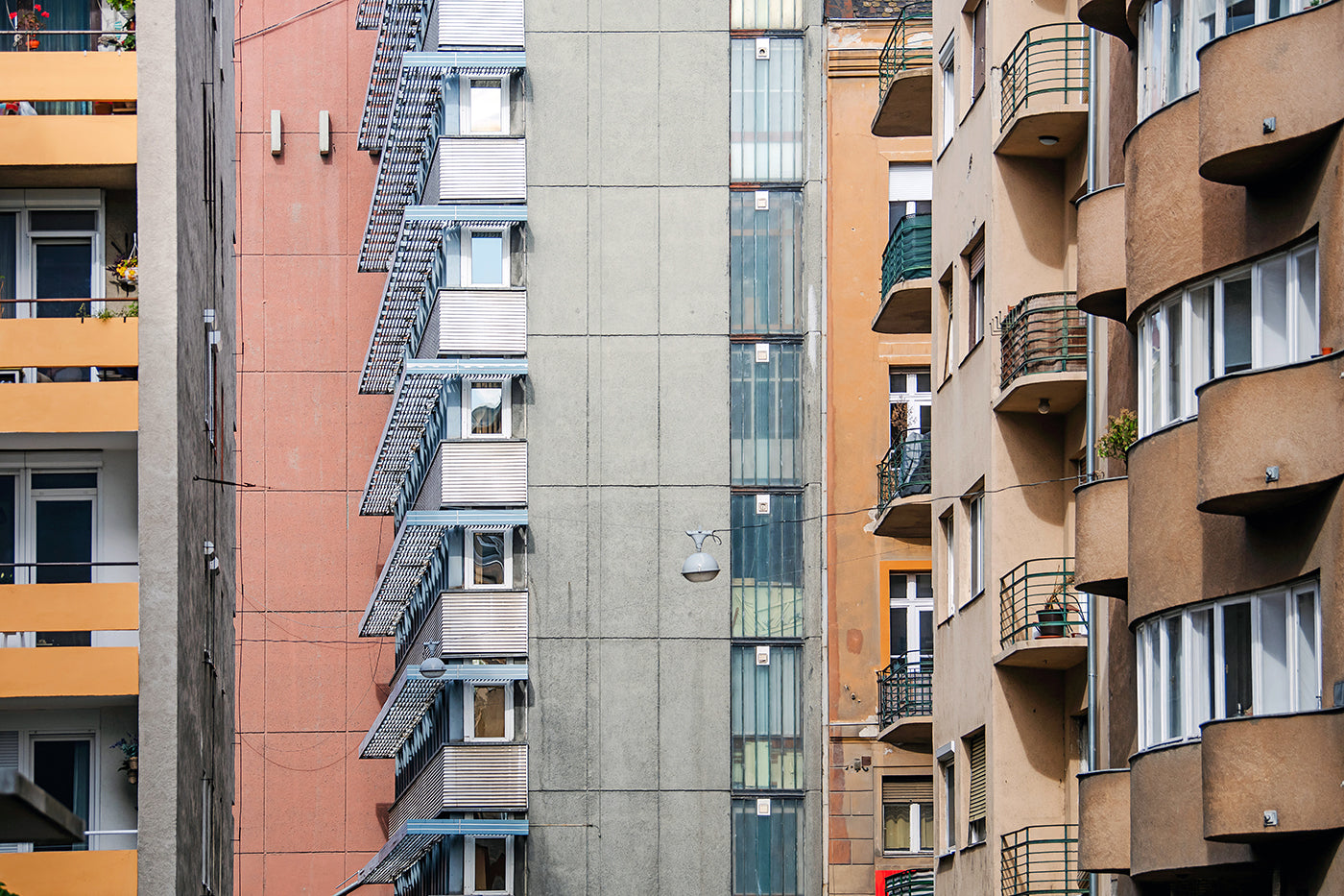 Customs Street #3738