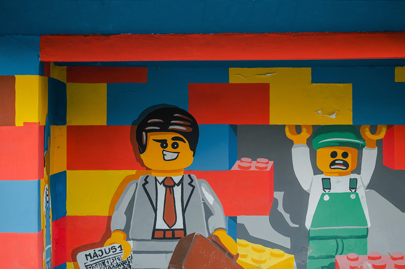 Kútvölgyi úti buszmegálló LEGO figurákkal #3816
