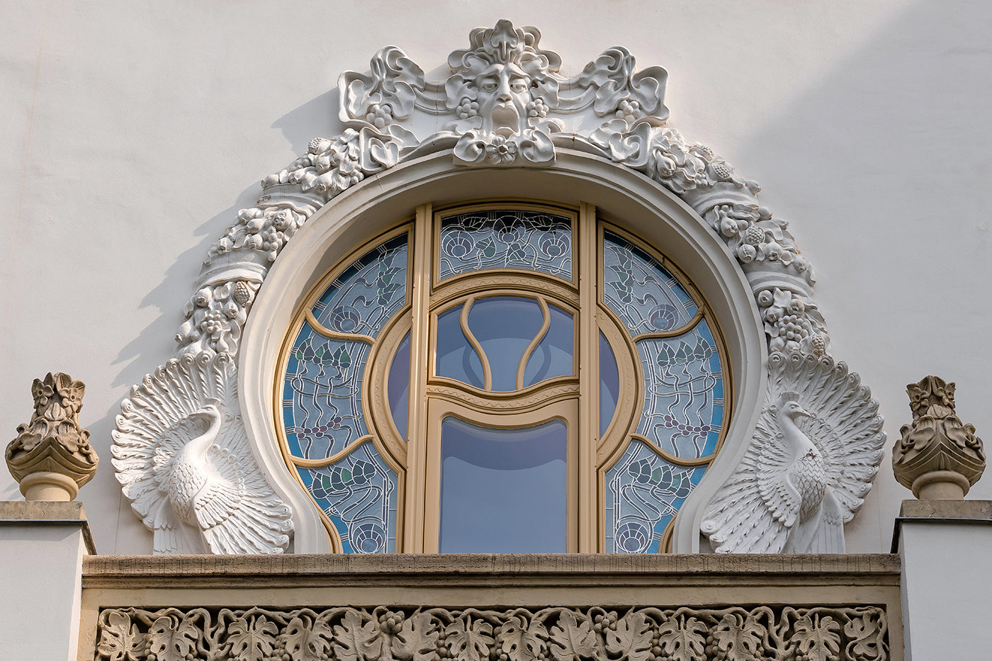 Window of Kőrössy villa #3980
