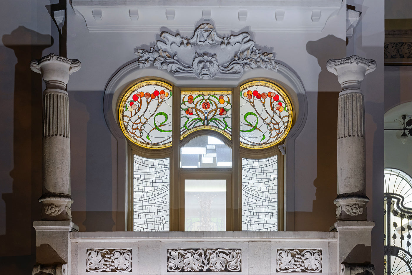 Kőrössy villa stained glass window #3991