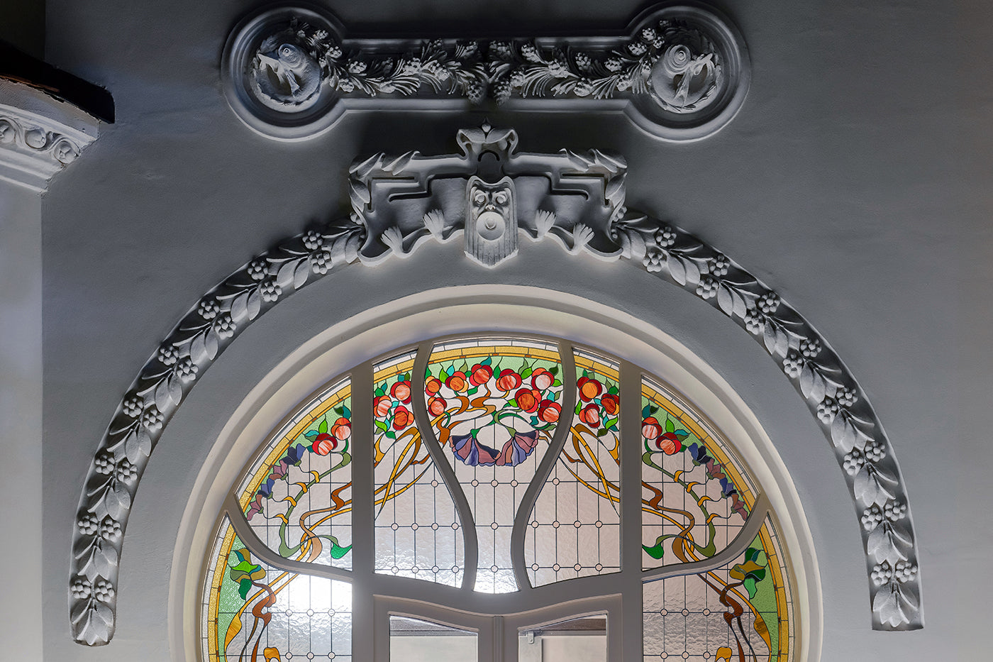 Kőrössy villa stained glass window #3992