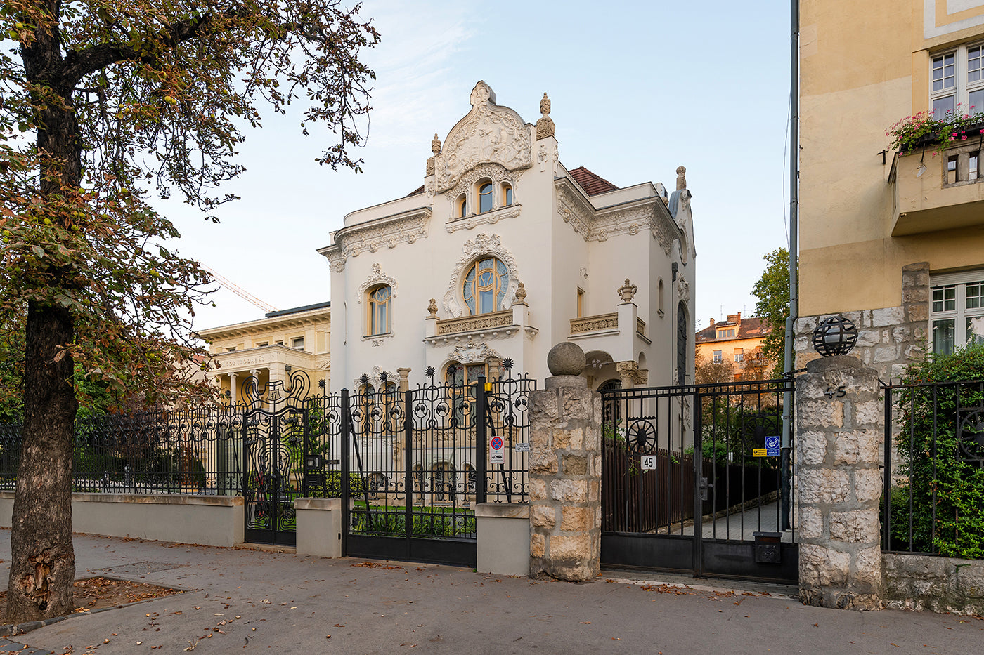 Kőrössy villa from the outside #3993