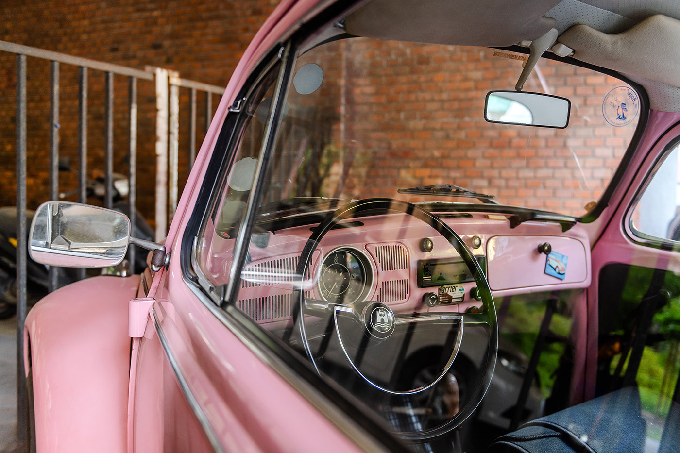 VW Bogár a Krisztina térnél #4021