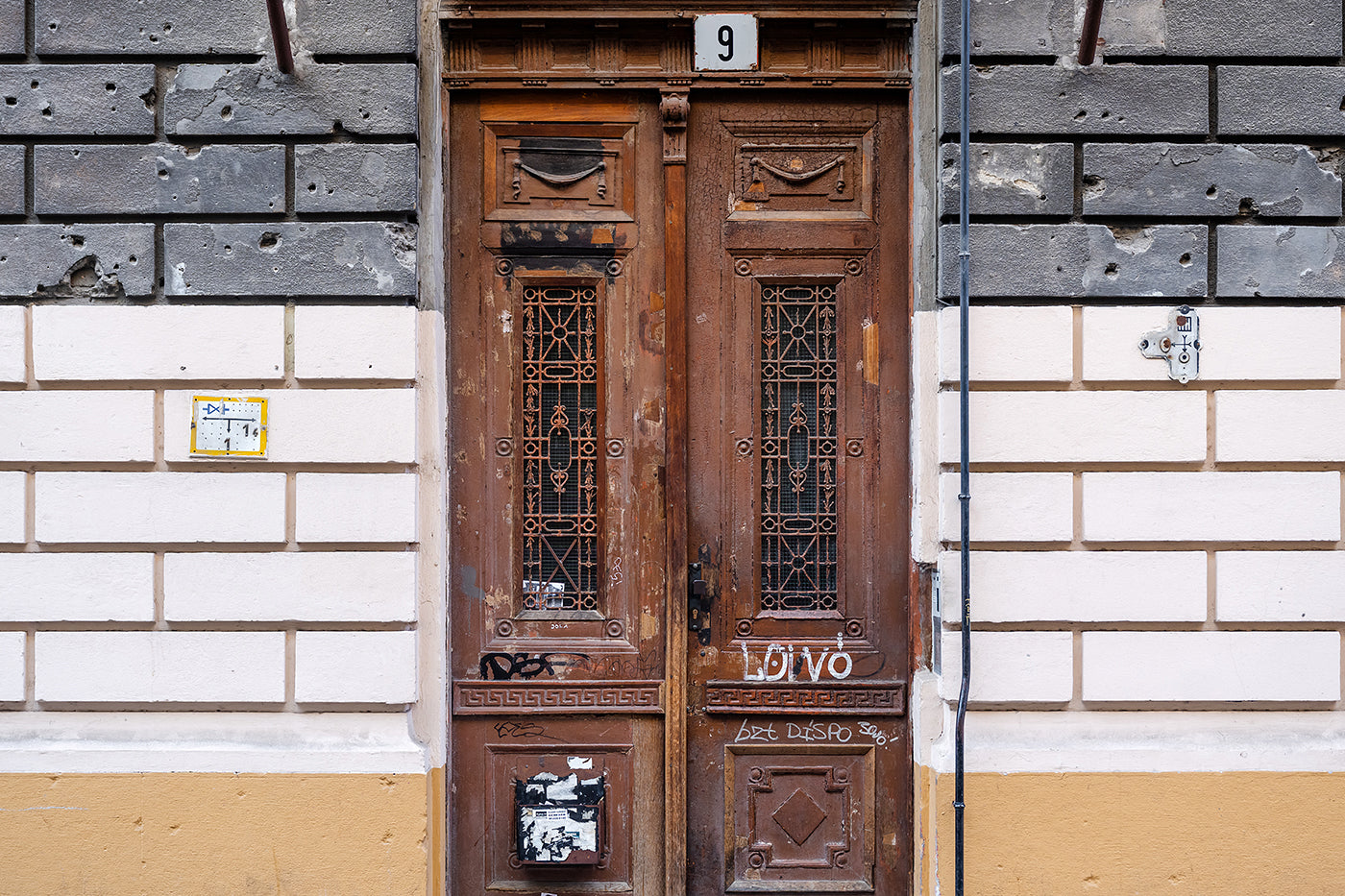 Horánszky Street Gate 9 #4410