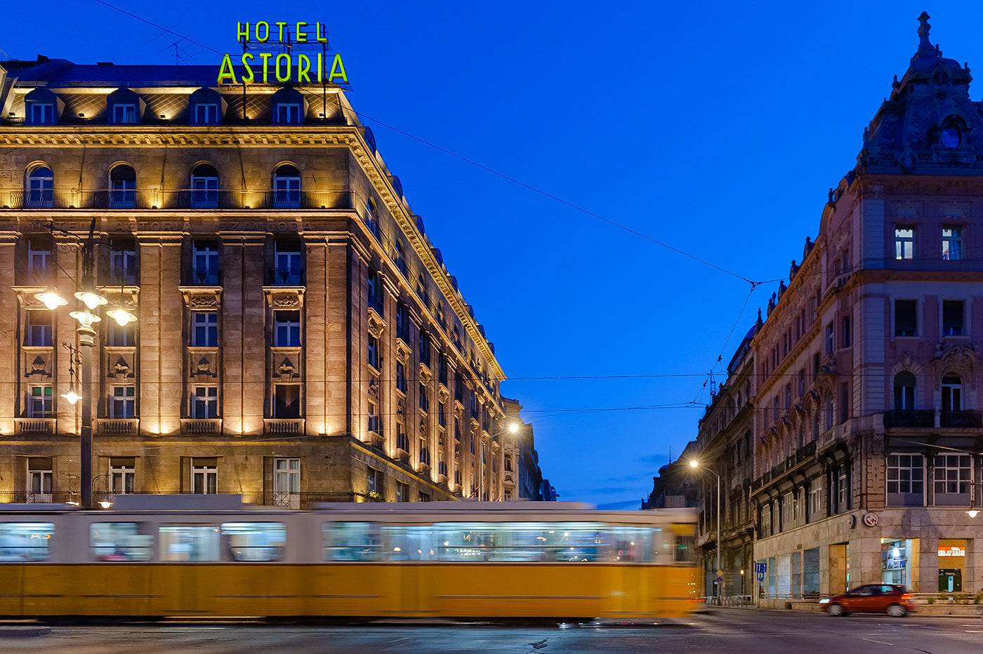 Astoria Hotel in the evening #4525