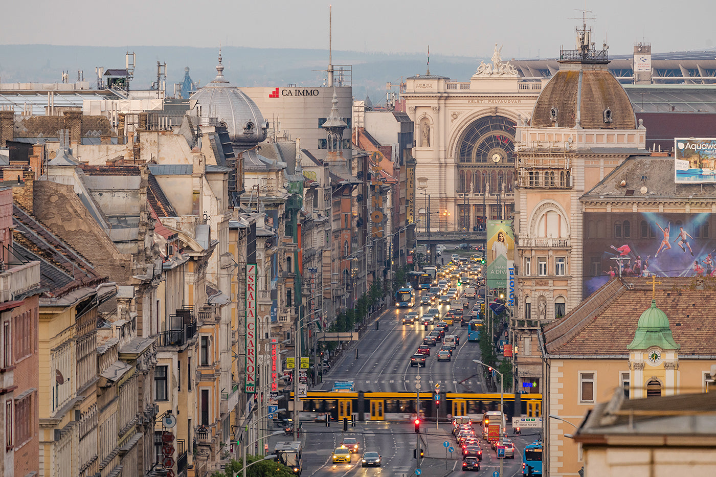 Rákóczi Road from the top of the Astoria Hotel #4541