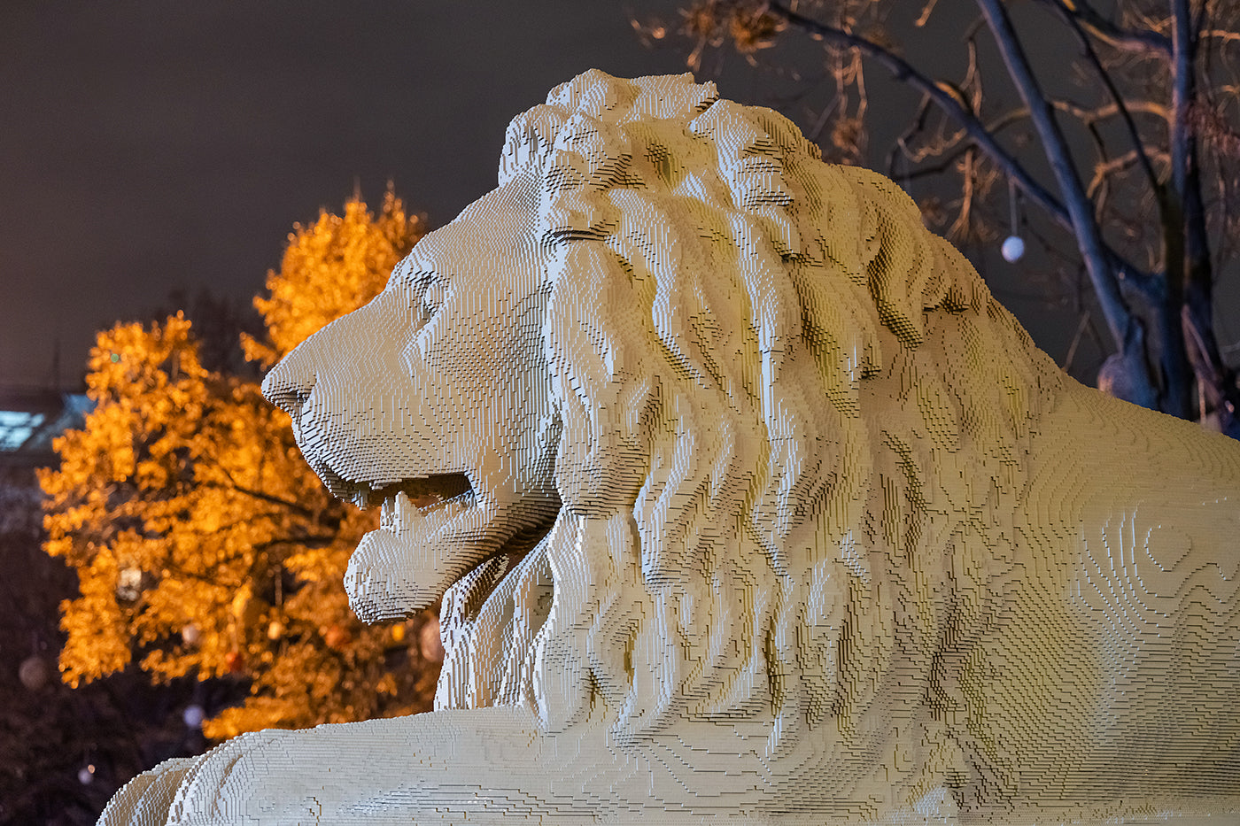 LEGO Lion in City Hall Park #4752