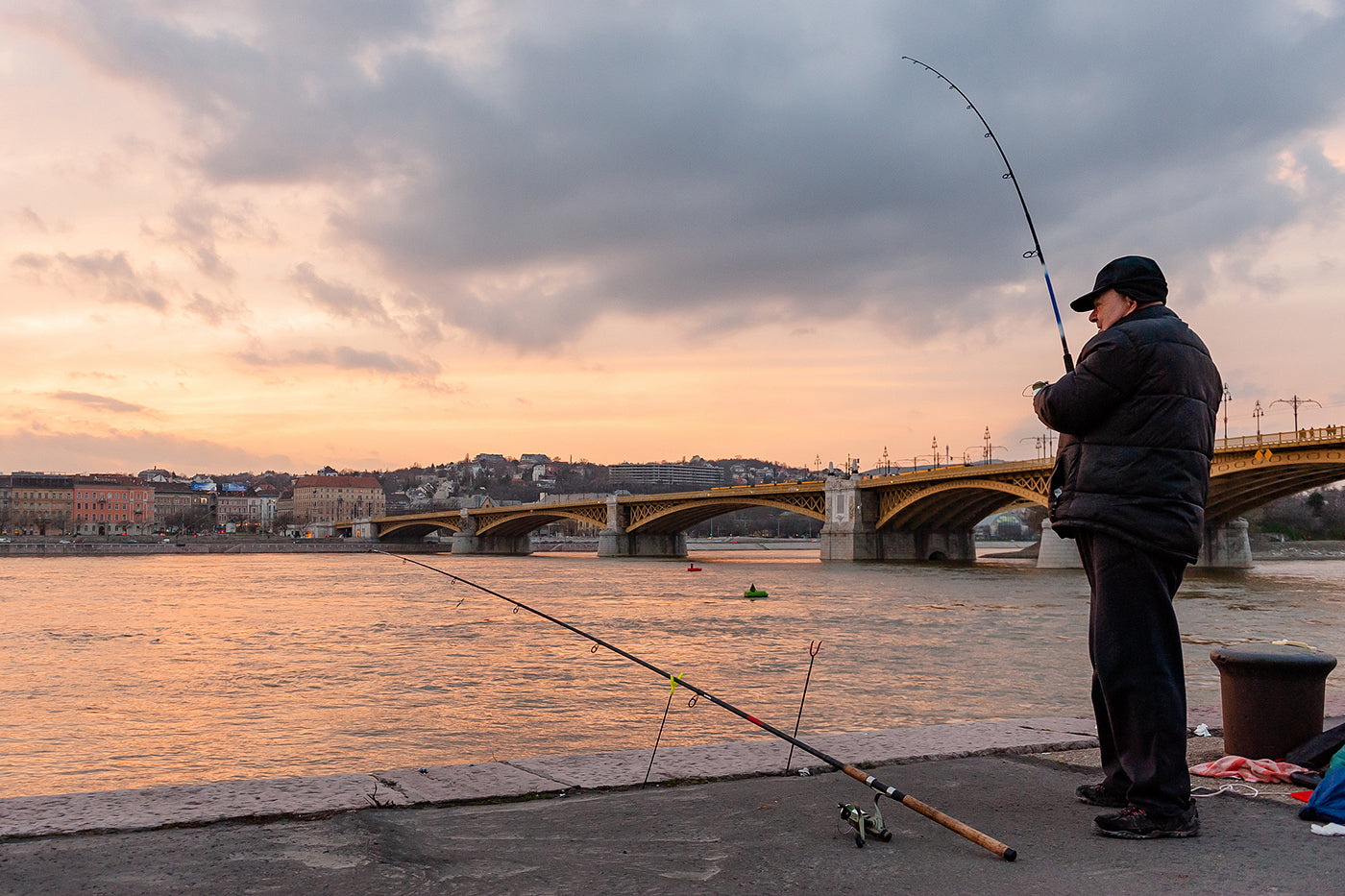 Fisherman at Margaret Bridge #5192
