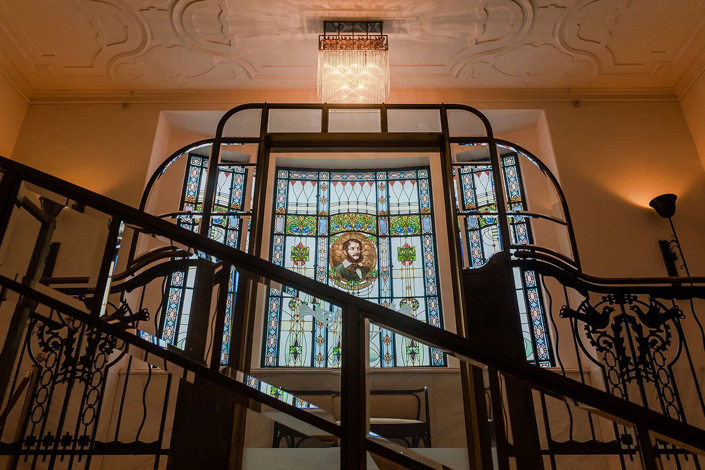 Gresham Palace window #5217