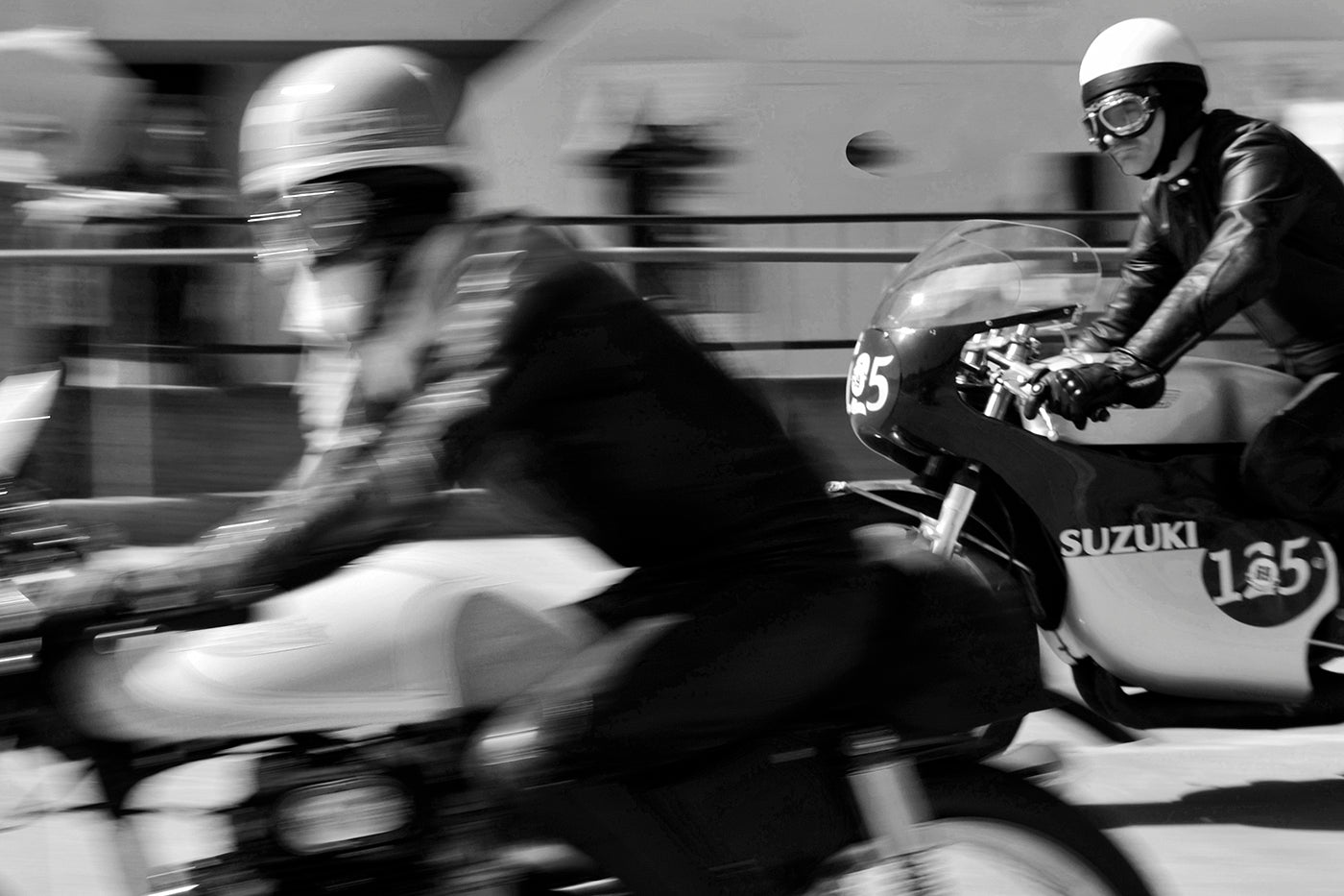Oldtimer motoror versenyeznek a Velodrom Millenárison #5226