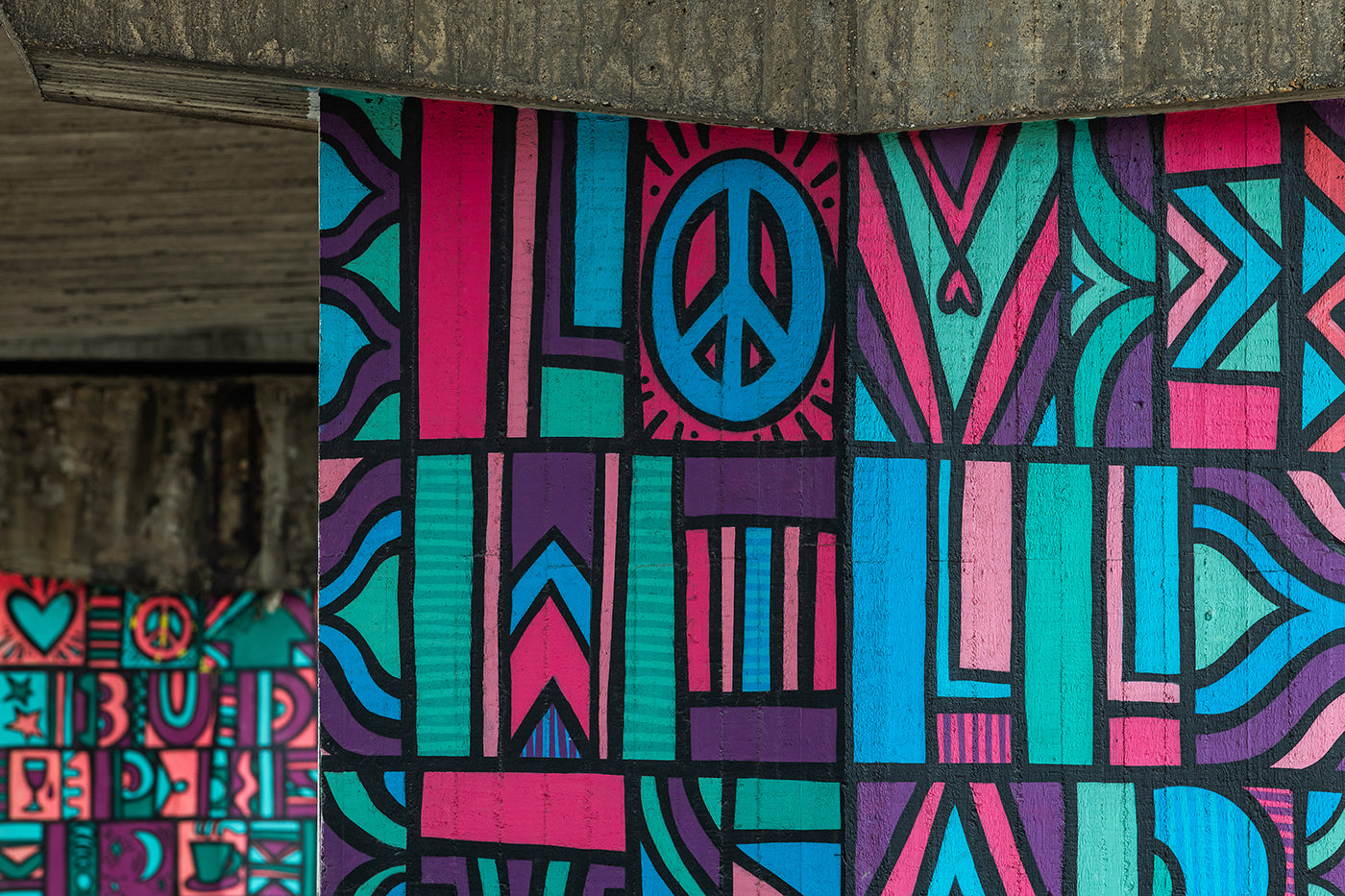 Street art at the BAH junction #5267