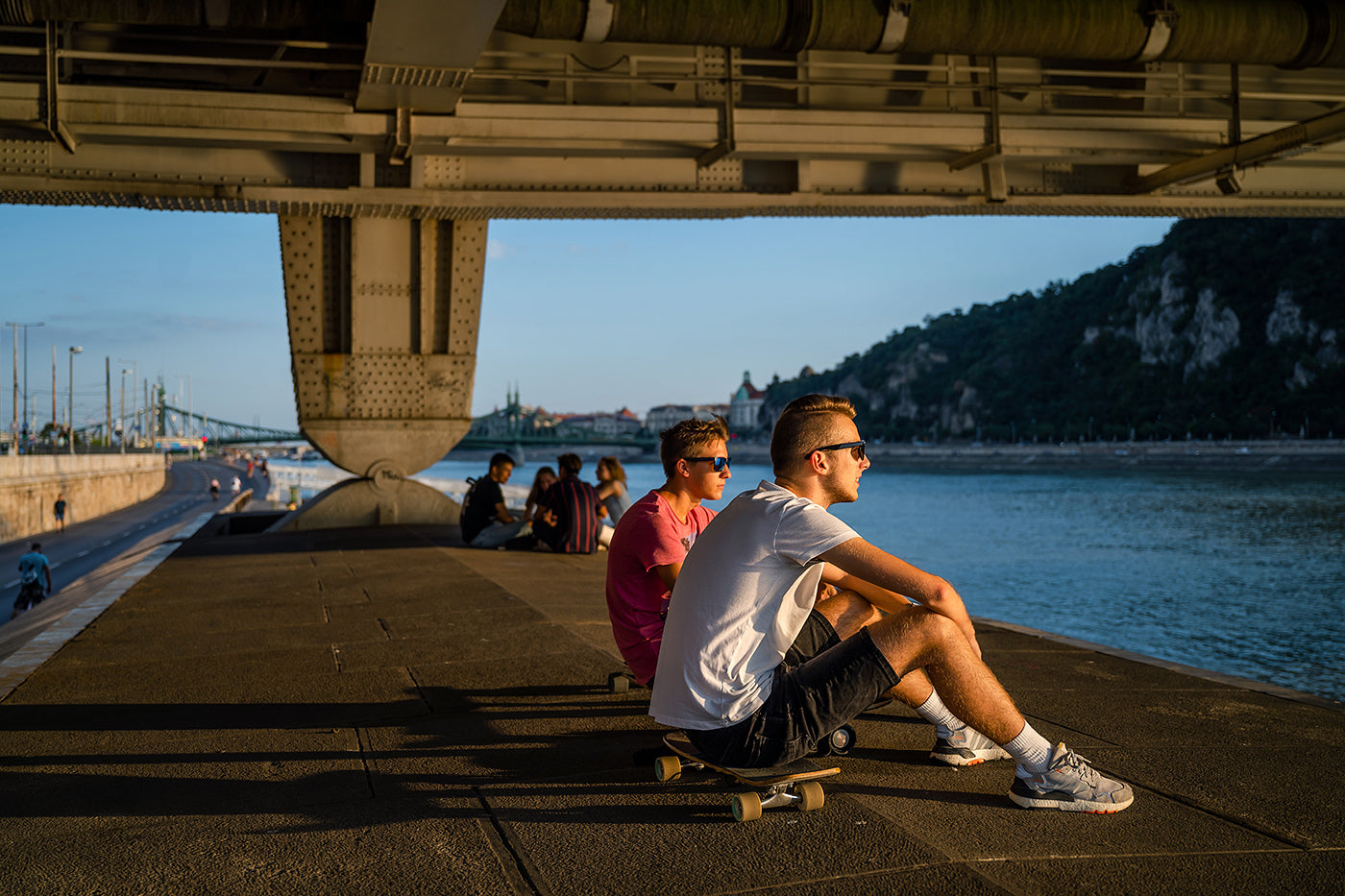 Skateboarders under the Elizabeth Bridge #5291