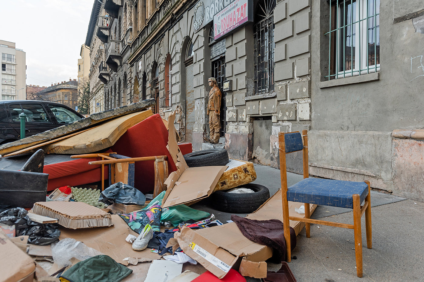 Lomtalanítás a Mátyás térnél #5587
