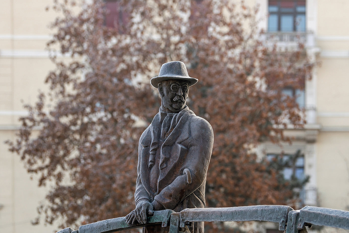 Statue of Imre Nagy on Mari Square in Jásza #5927
