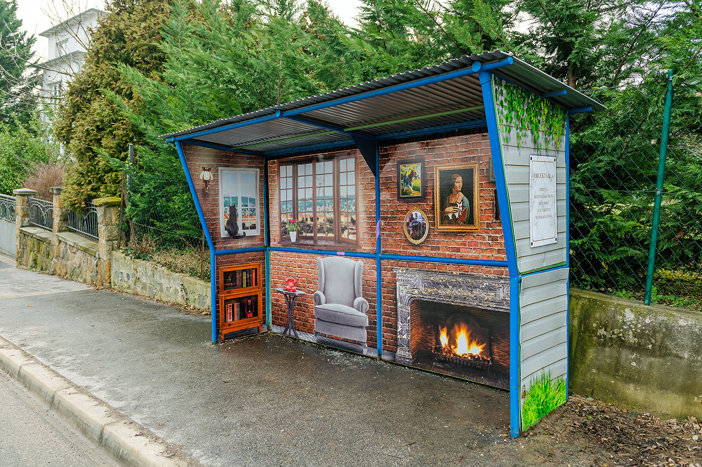 Tóth Lőrinc Street bus stop #5990