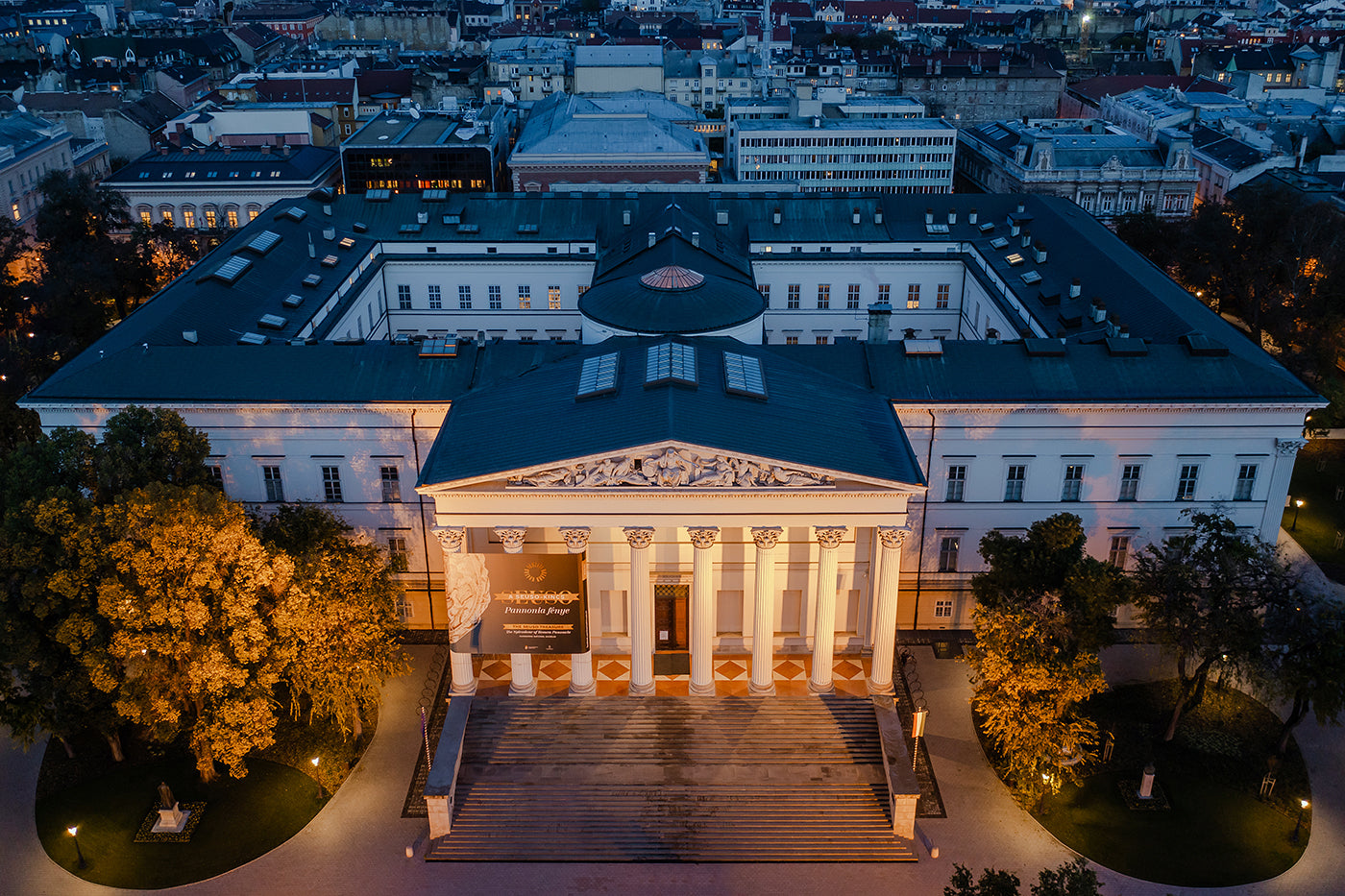 Nemzeti Múzeum este #6056