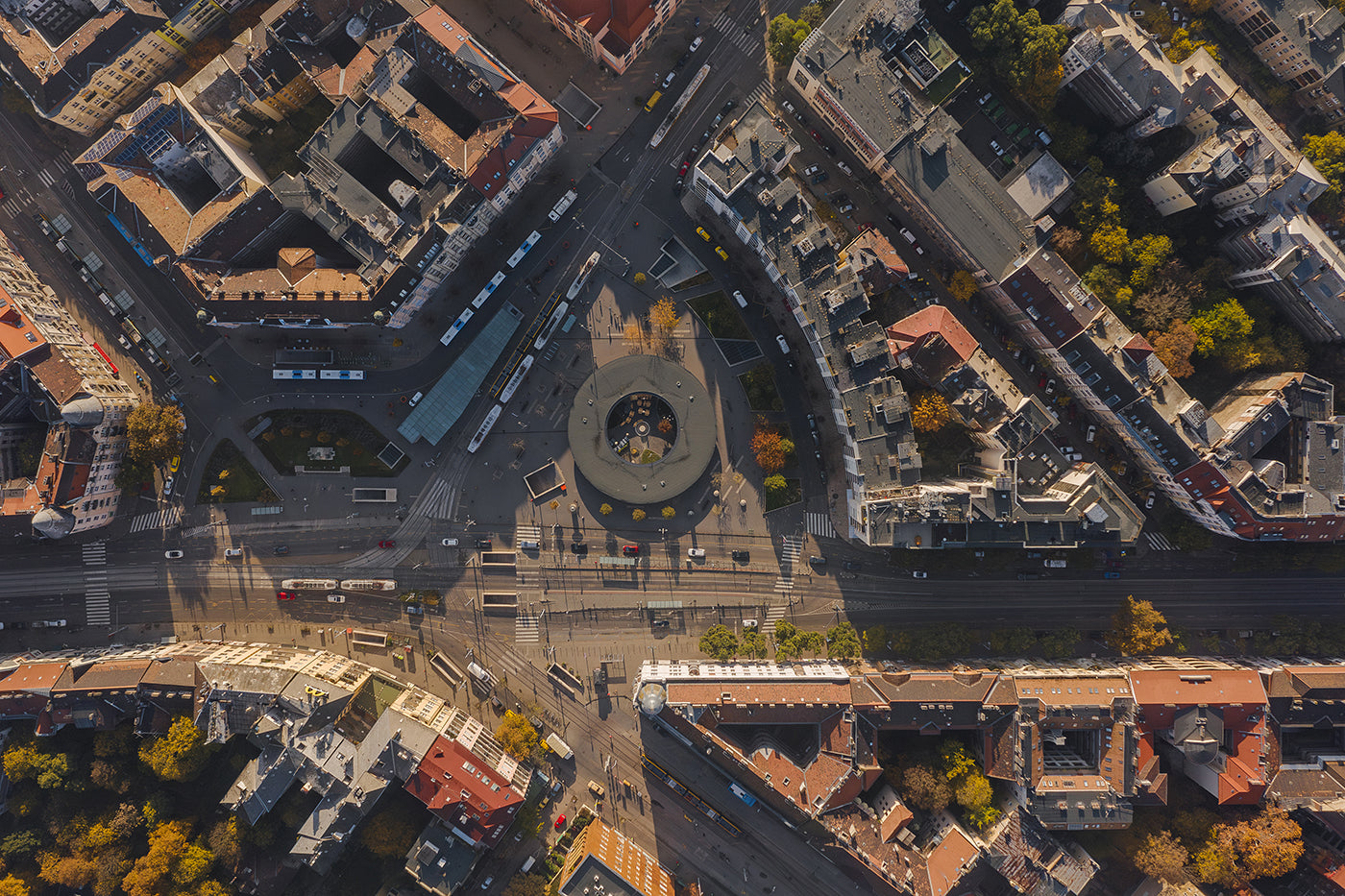 Top view of Móricz Zsigmond roundabout #6334