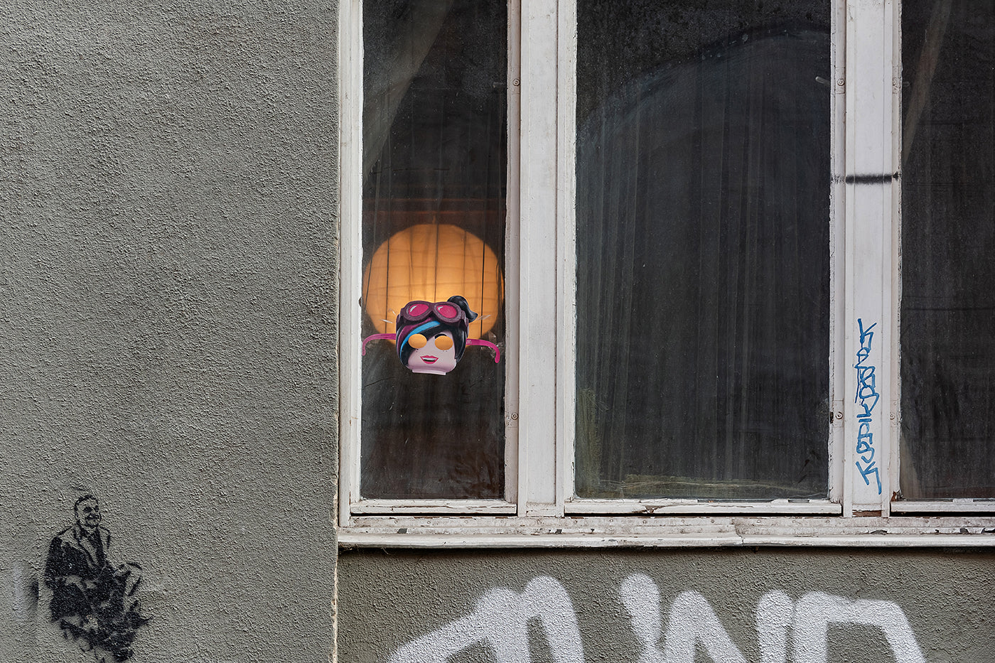 Window on Dob Street #7085