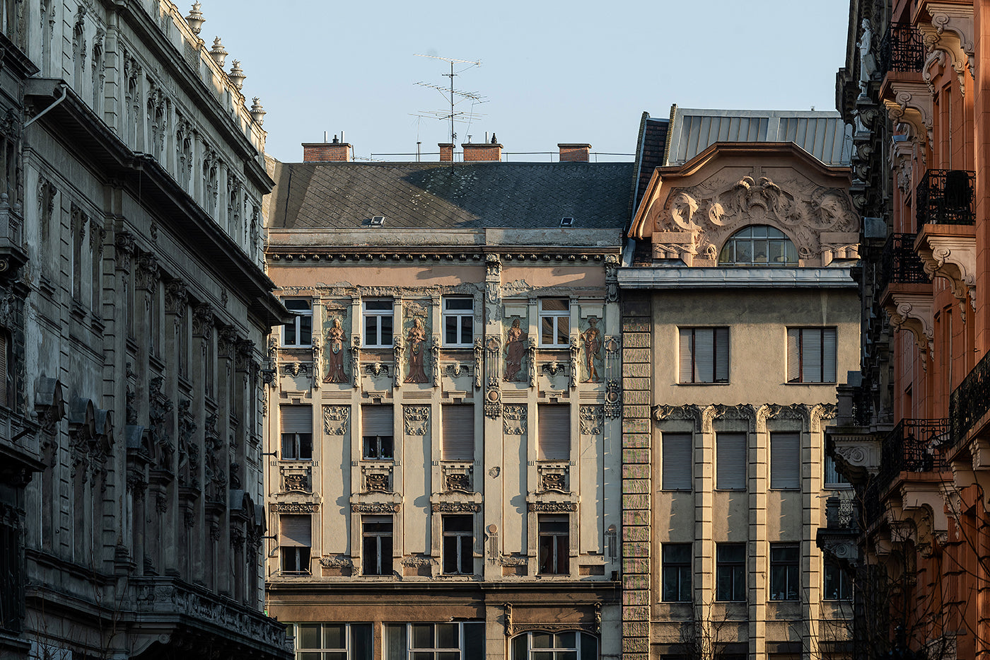 Kossuth Lajos Street facades from Semmelweis Street #7172