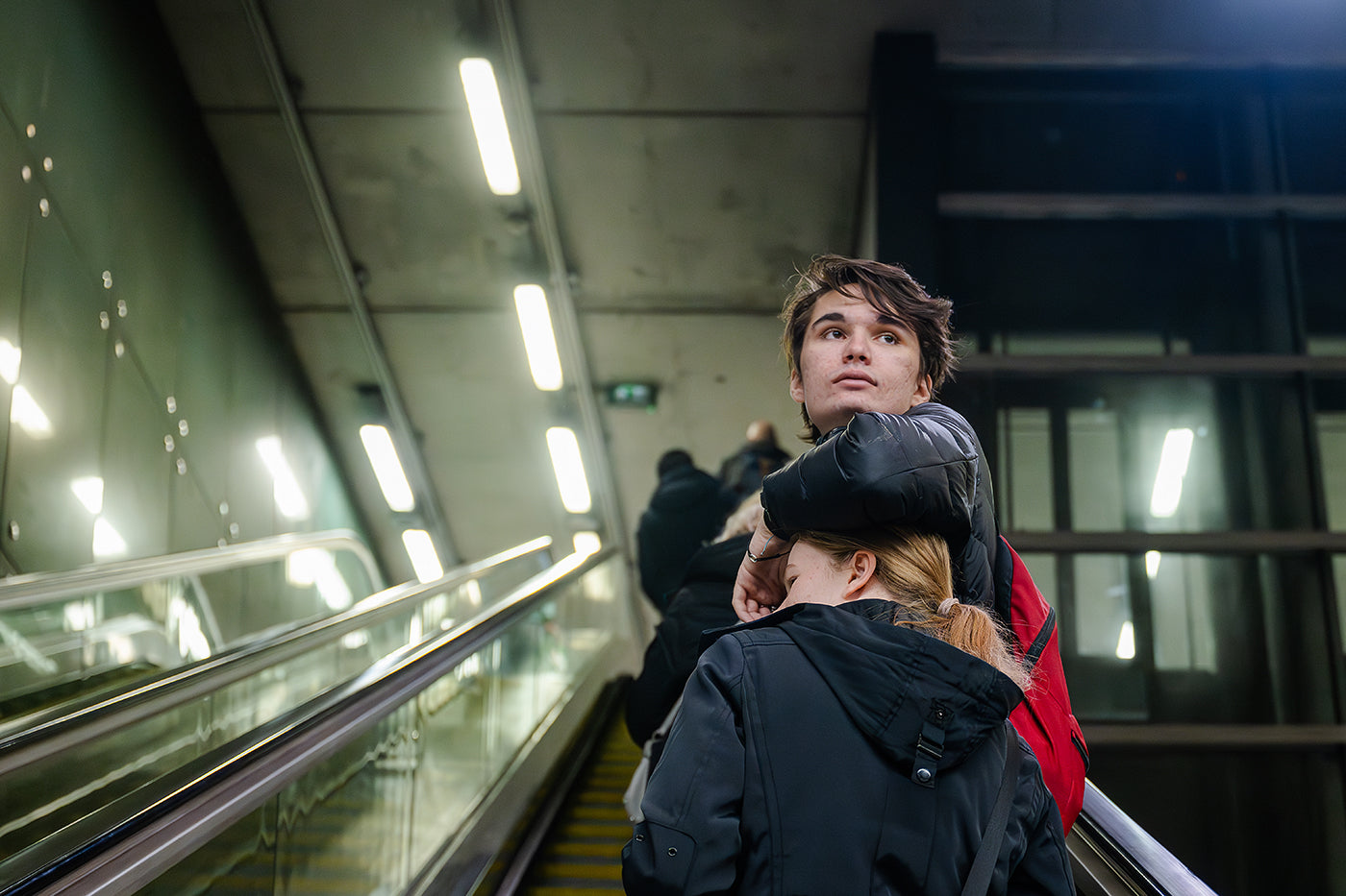Életképek a 10 éves 4-es metróból #7470