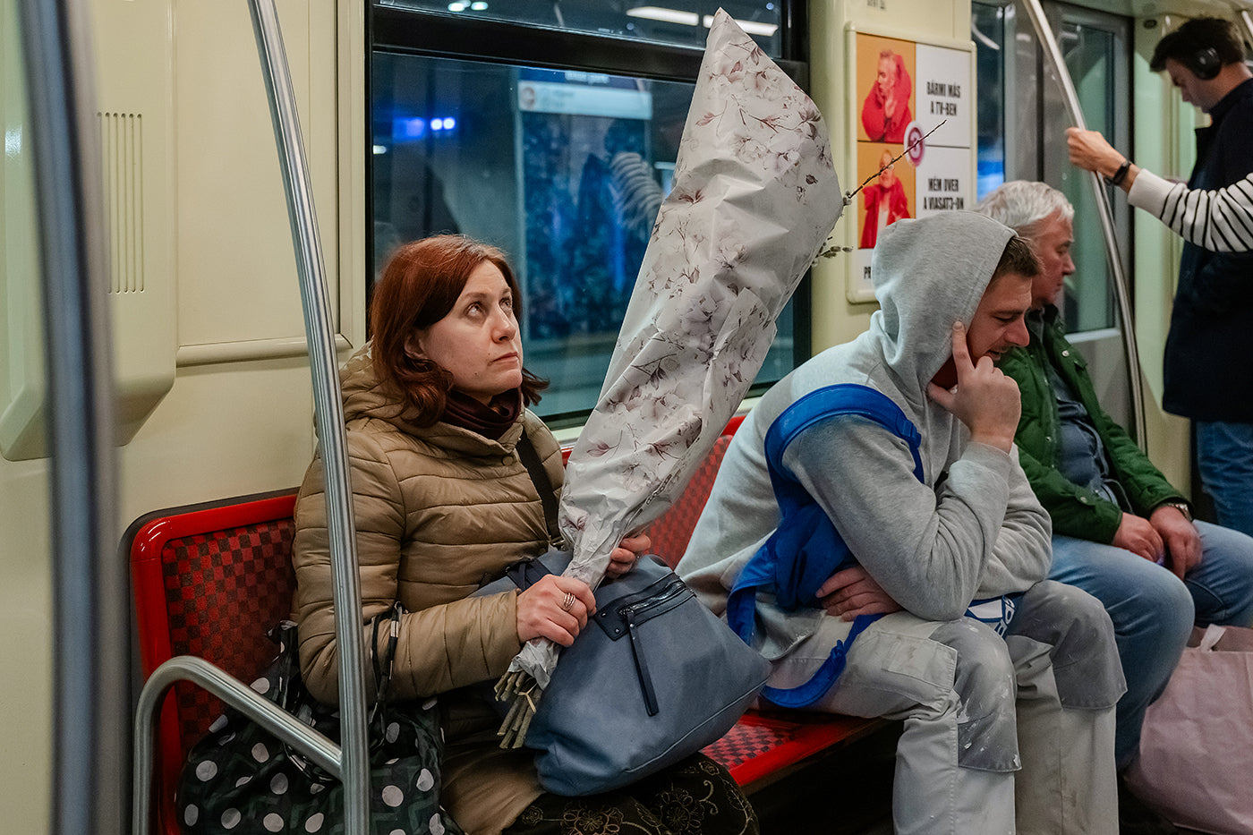 Életképek a 10 éves 4-es metróból #7473