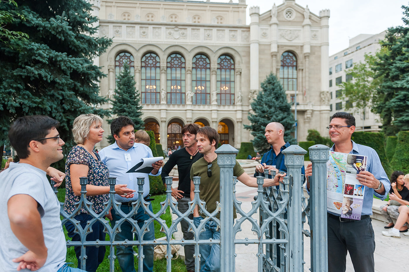 Turisták a Vigadó téren #7798