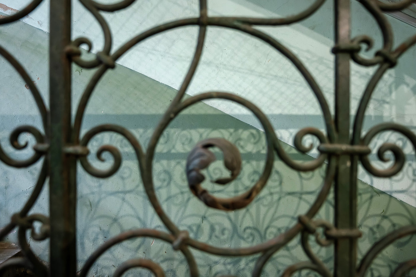 Wrought iron railing at Móricz Zsigmond körtér 1 #8087