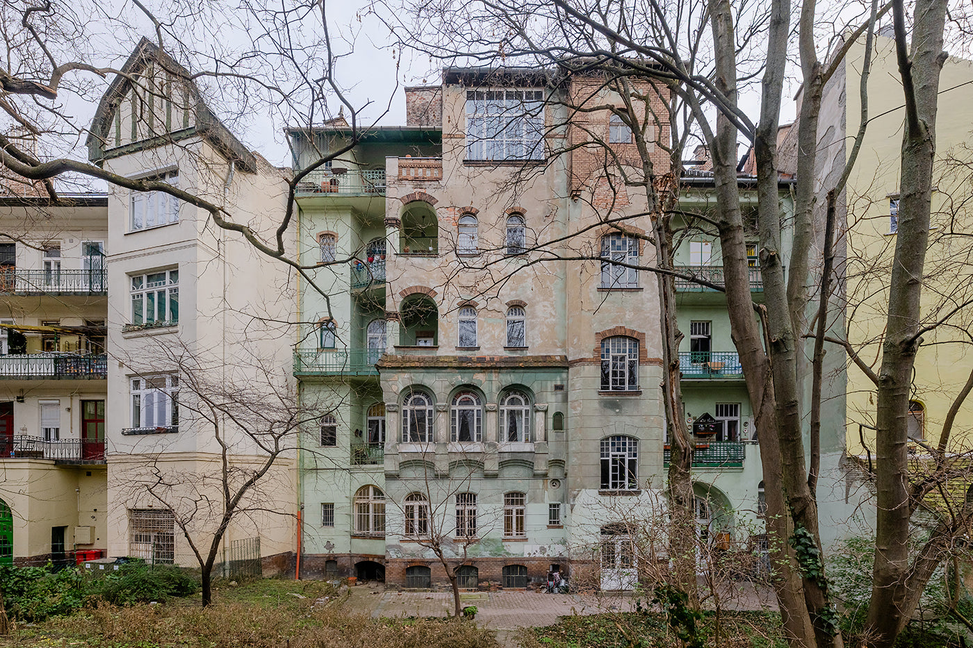 Móricz Zsigmond körtér 1. hátsó homlokzata #8088