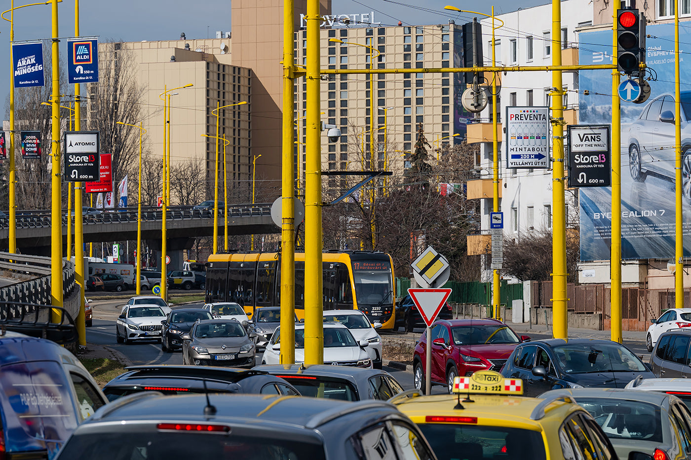BAH junction from Budaörsi Road #8143