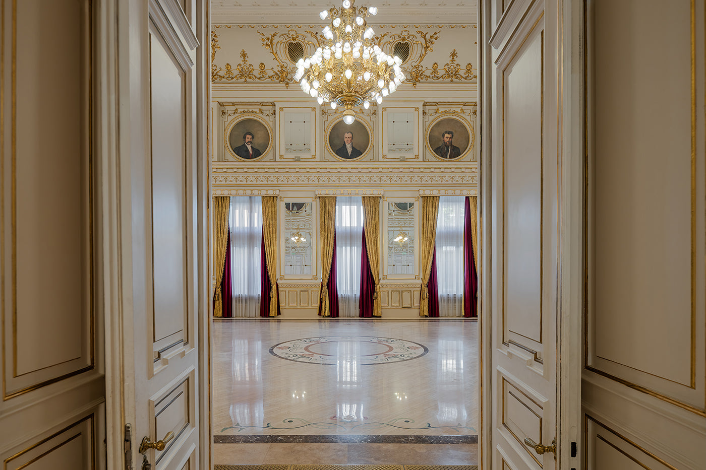 Corinthia Grand Hotel Royal #8436